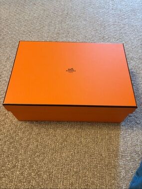 Hermes shoe box 12in x 8in x 4.5 inch- perfect condition